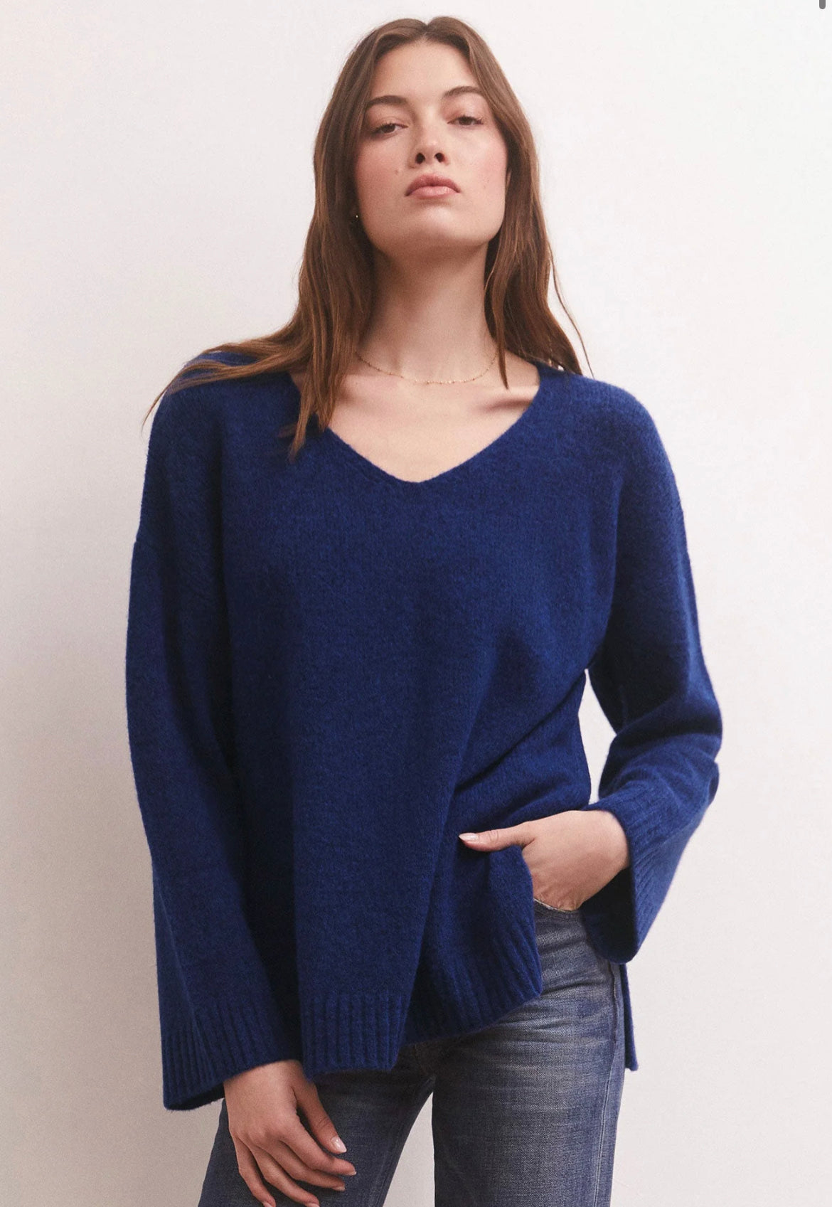 MODERN V-NECK SWEATER