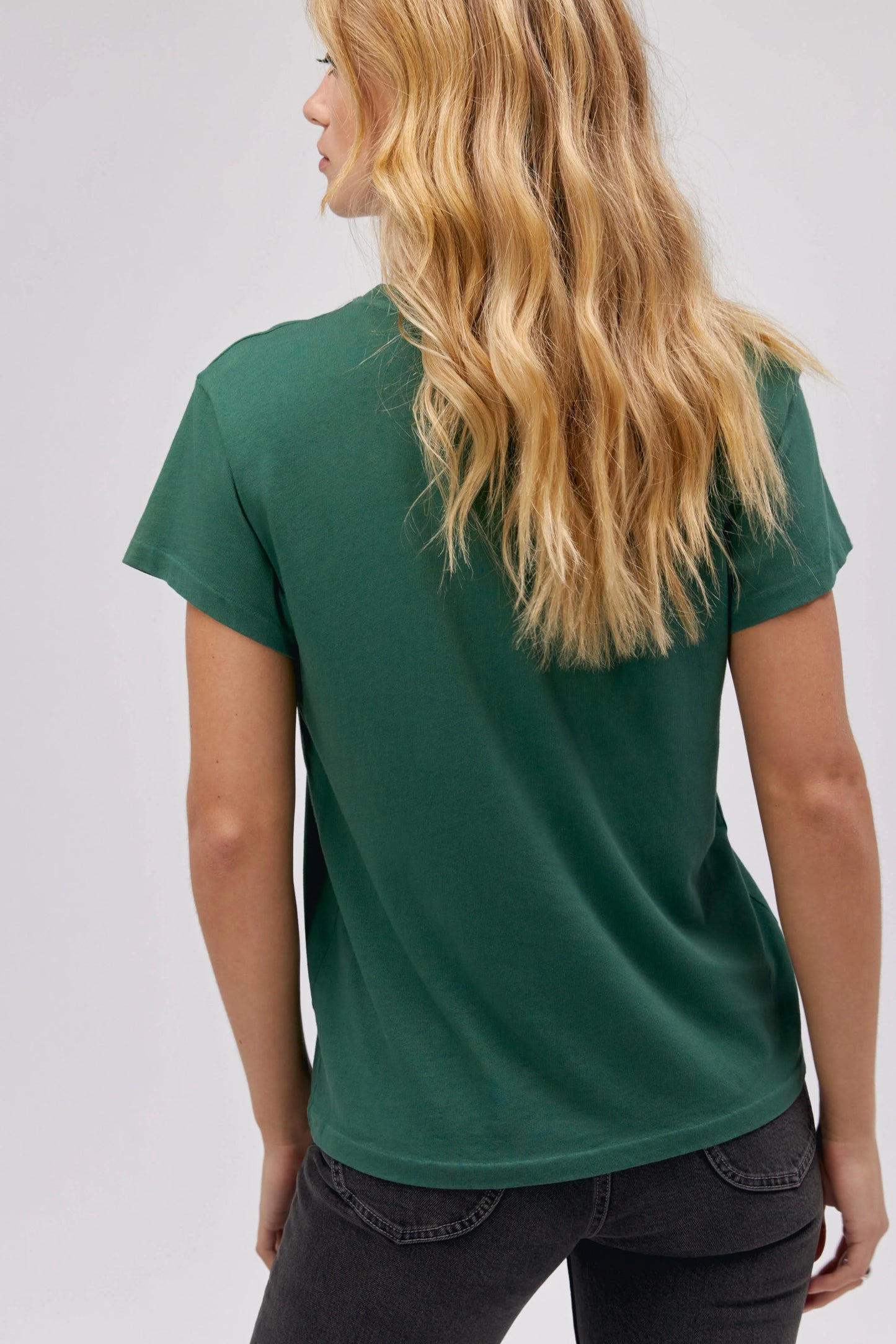 Daydreamer Willie Nelson Tee