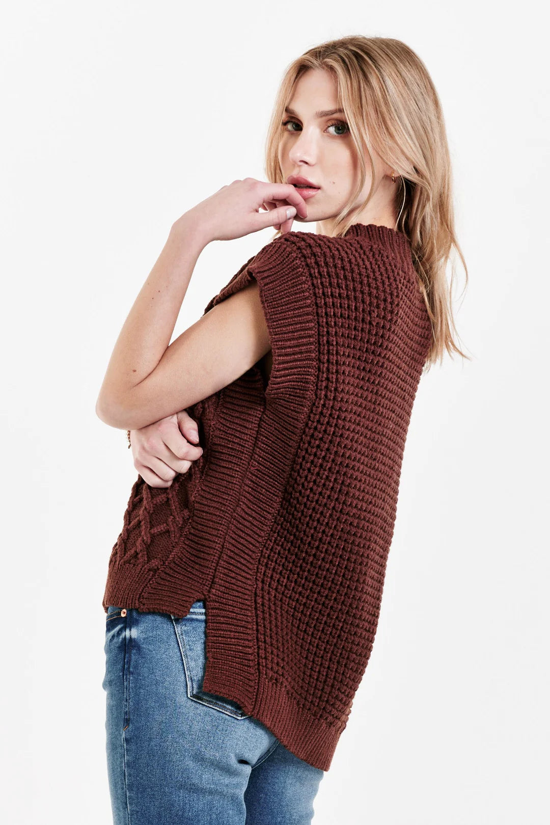 BRIANA WIDE NECK SWEATER VEST CHOCOLATE CHIP