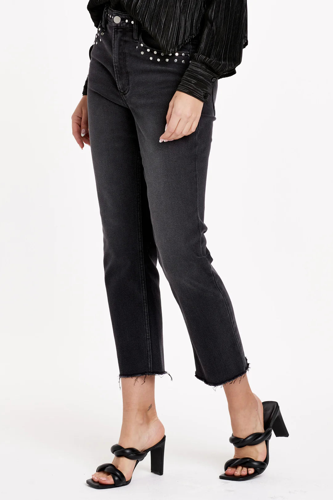 FRANKIE SUPER HIGH RISE CROPPED STRAIGHT JEANS CHADWICK