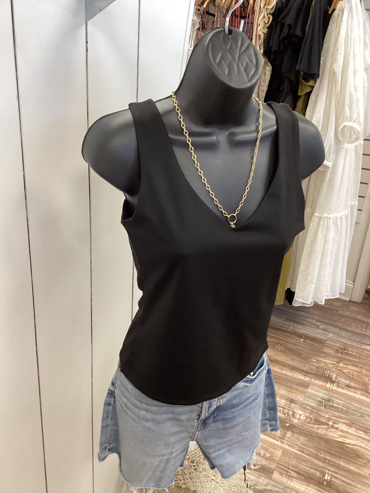 Avala V-neck So Smooth Top