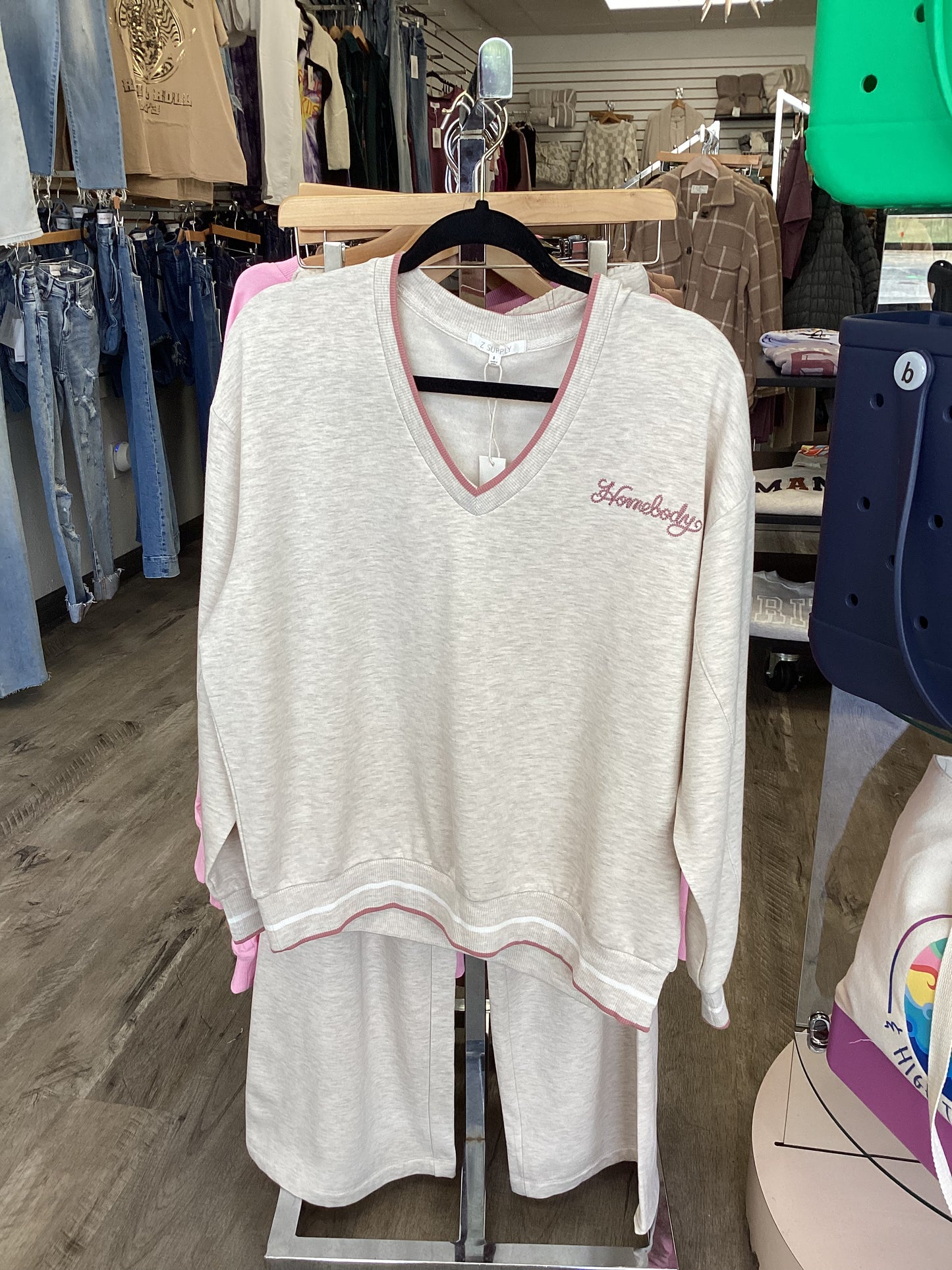 Homebody V-Neck LS