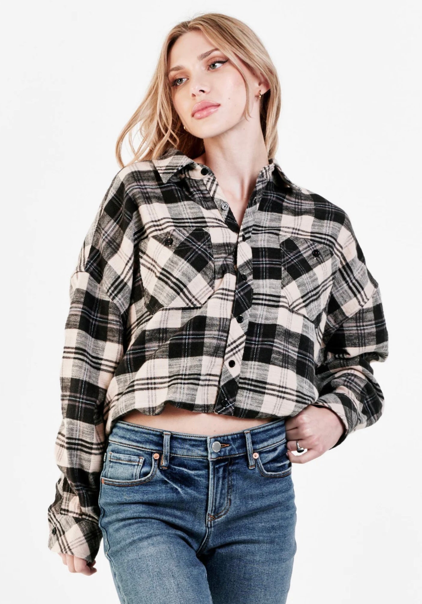 XANDRA SHIRT JACKET BLACK CREAM PLAID
