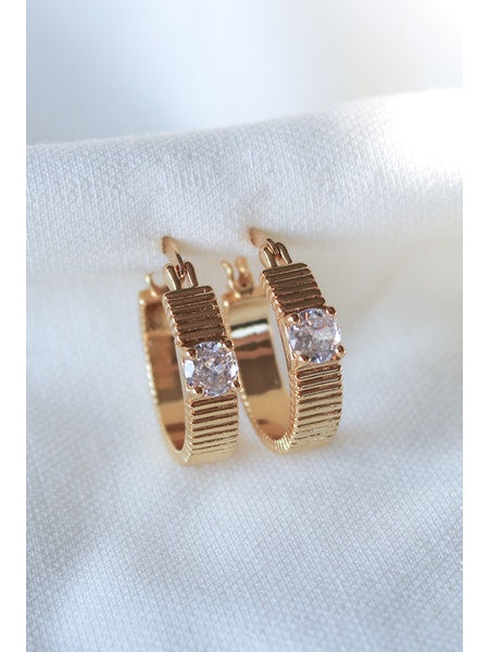 Kinsey Designs Quinn Hoop - Gold