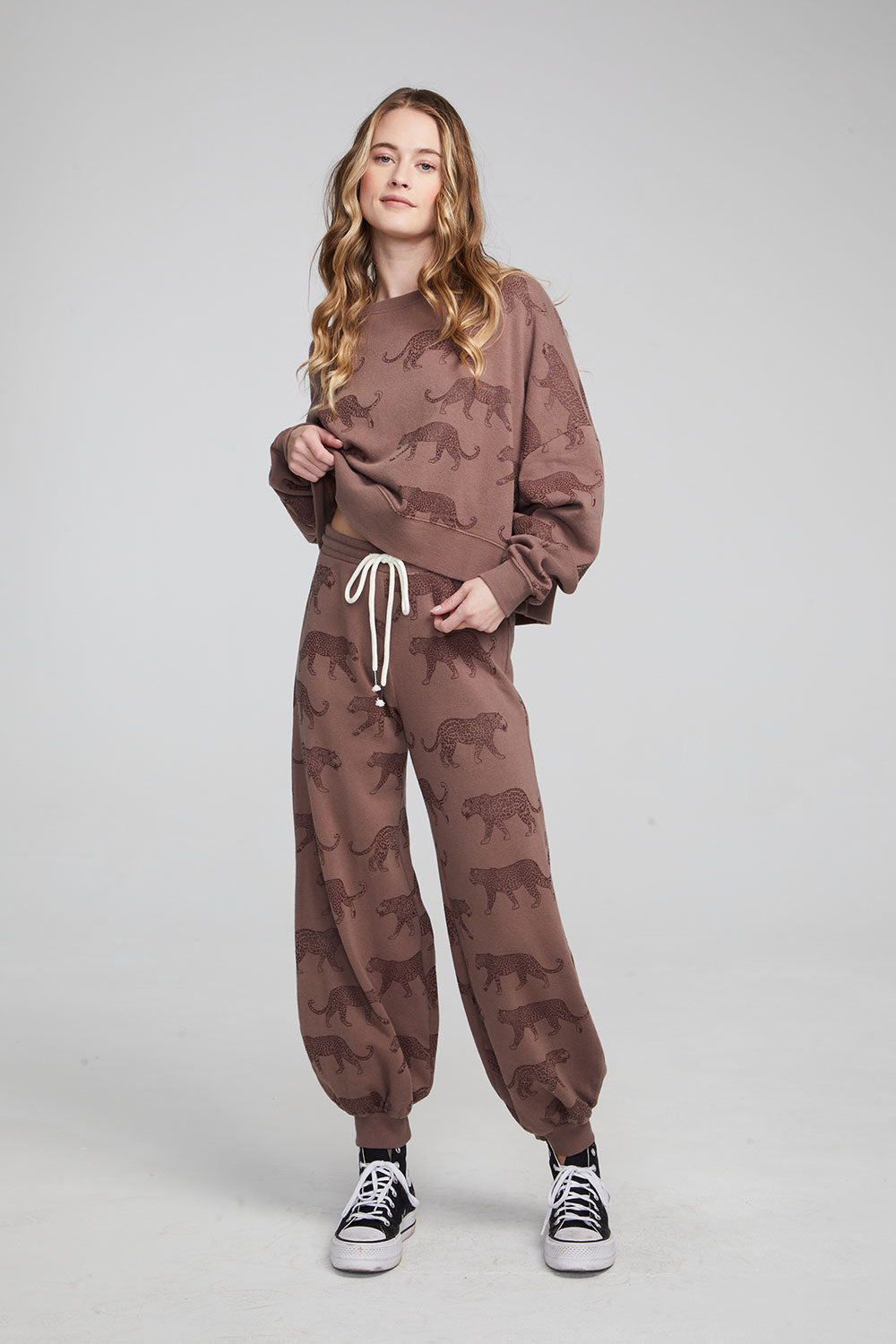 Chaser Allover Leopards Jogger