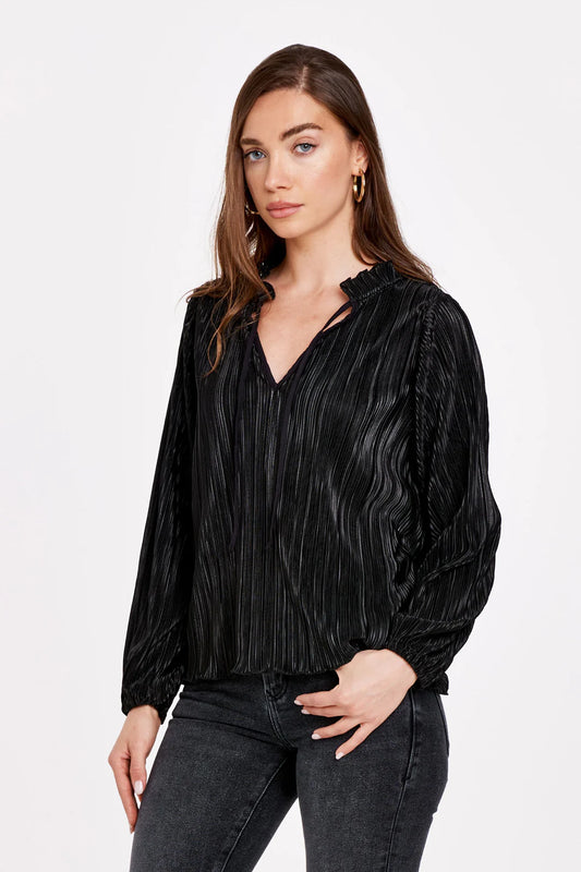 SKYLAR RUFFLE TOP BLACK FOIL