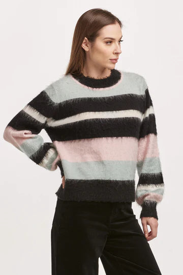 Alicia Crewneck relaxed fit sweater Honeydew Sunday