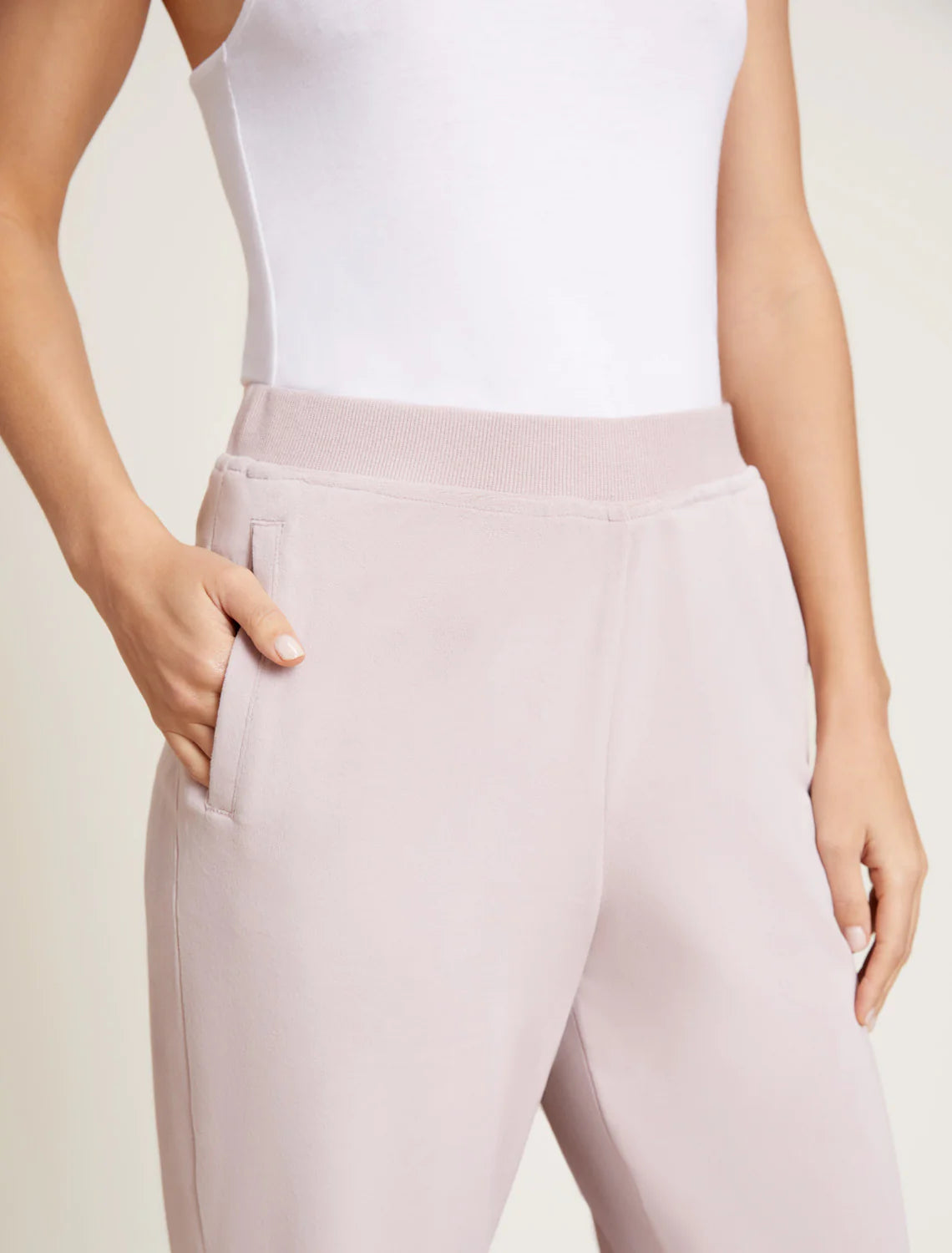 Barefoot Dreams- Luxe Chic Jogger Faded Rose